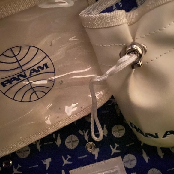 Pan AM Roller Bag - Picture 4 of 9